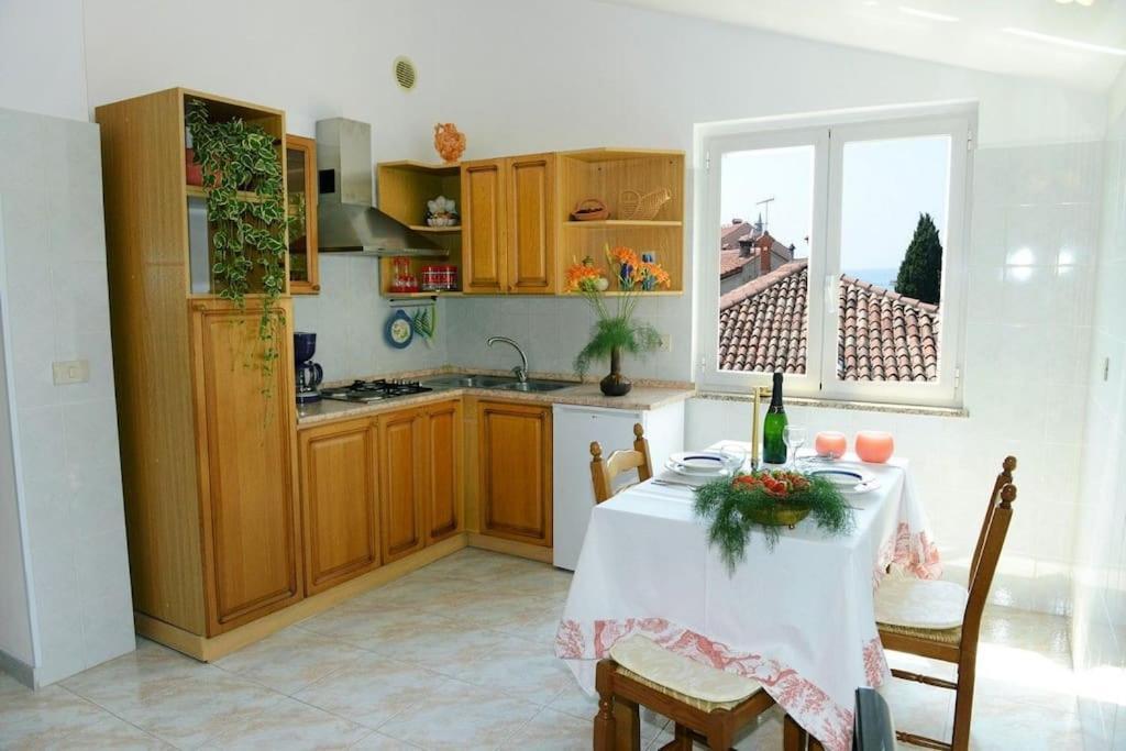Vista Mare Apartman Πόρετς Εξωτερικό φωτογραφία